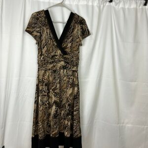 Sandra Darren size 12 dress. It is animal print like new